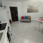 Irek's Plazhi I Vjeter * Vlorë
