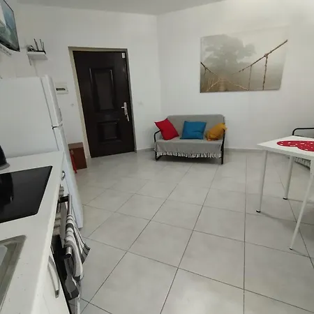 Irek's Plazhi I Vjeter * Vlorë