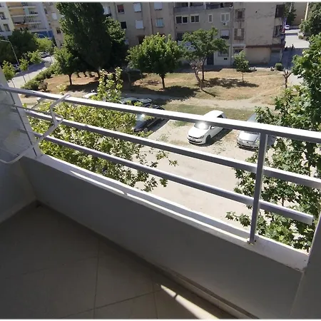 Irek's Plazhi I Vjeter Appartamento *